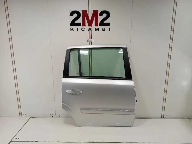 Porta POST DX 13203016 Opel Zafira B 2005