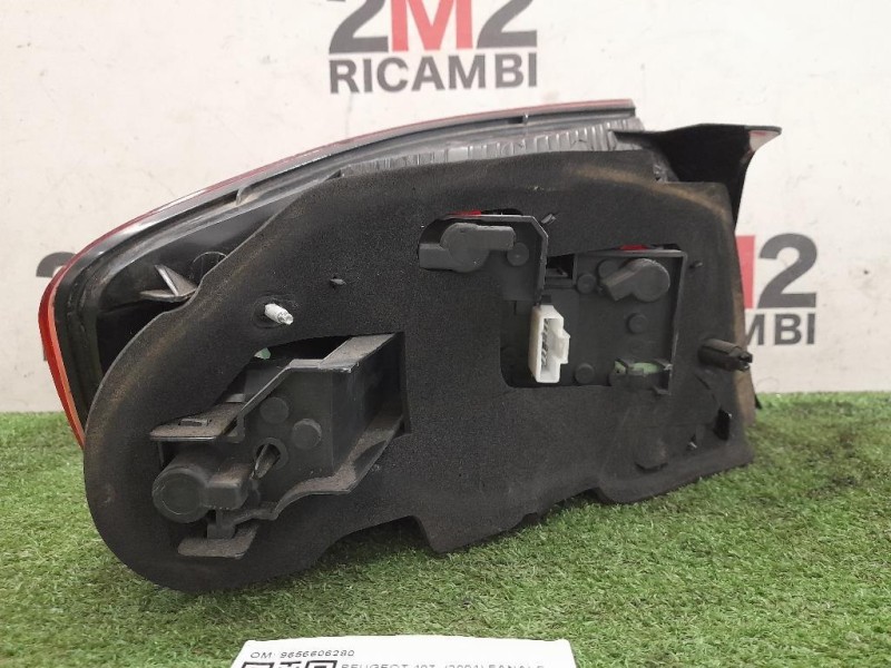 Fanale POST DX 9656606280 Peugeot 407 2004