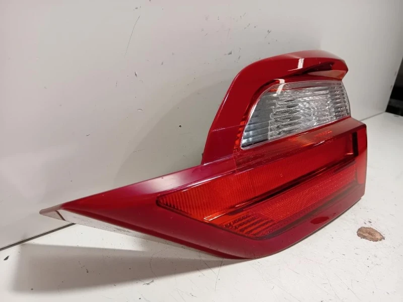 Fanale INT POST DX H1BB13A602BH Ford Fiesta VII 2017