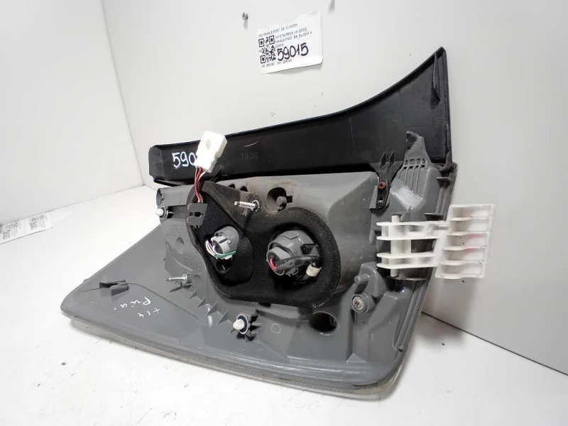 Fanale POST DX FANALE POST DX Toyota Prius II 2012