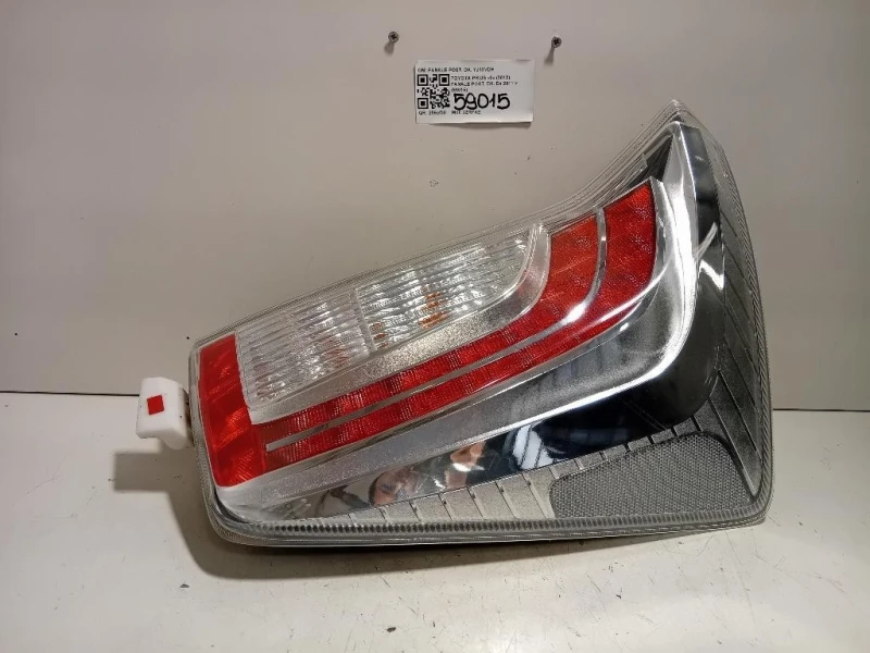 Fanale POST DX FANALE POST DX Toyota Prius II 2012