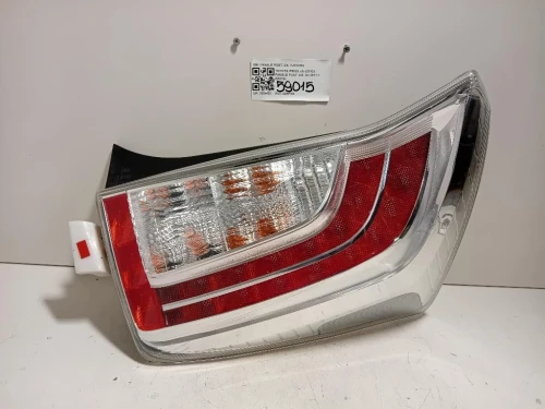 Fanale POST DX FANALE POST DX Toyota Prius II 2012