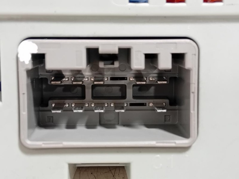 Centralina Scatola Fusibili CPLA14Q073AA Land Rover Discovery V Sport 2015