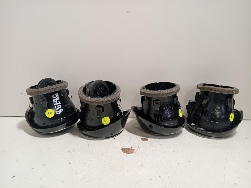 KIT Griglie Condotto ARIA Cruscotto 8X28209018X28209518X2820902 Audi A1 8XK 2015