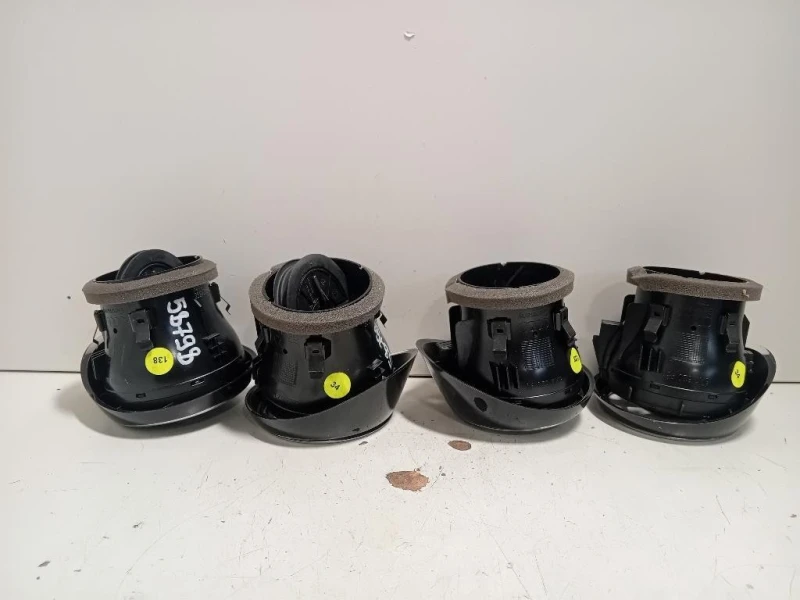 KIT Griglie Condotto ARIA Cruscotto 8X28209018X28209518X2820902 Audi A1 8XK 2015