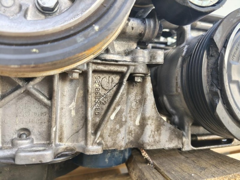 Motore Completo HM01 82 CV 60 KW Peugeot 208 I 2015