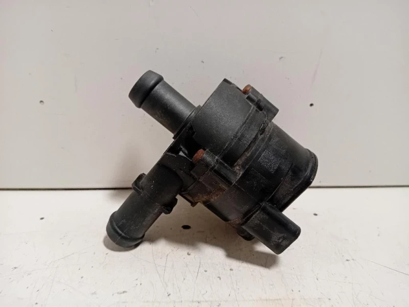 Pompa Acqua A0005000686 Mercedes Classe A W176 2013