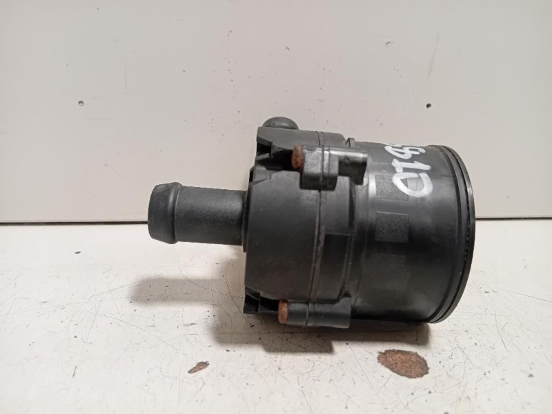 Pompa Acqua A0005000686 Mercedes Classe A W176 2013