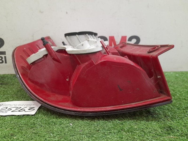 Fanale POST DX 5L0945112 Skoda YETI 2010