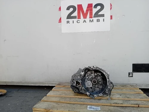 Cambio 6 MARCE MANUALE Toyota Yaris IV 2014