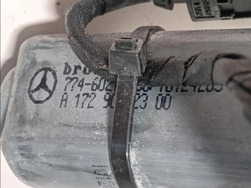 Alzacristallo Parafango POST SX A1729062300 Mercedes Classe SLK R172 2011