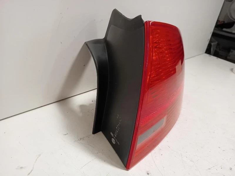 Fanale POST DX 96503702 Audi A4 8EC 2005