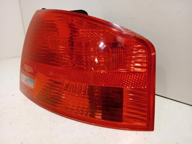 Fanale POST DX 96503702 Audi A4 8EC 2005