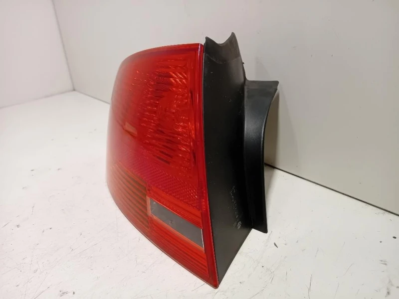 Fanale POST SX 96503701 Audi A4 8EC 2005