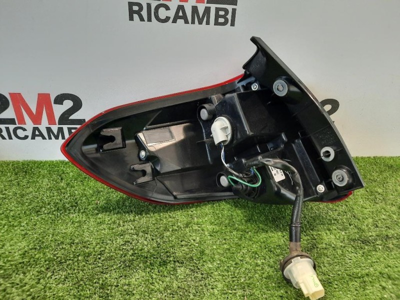 Fanale POST DX STANLEY W4189 Suzuki Vitara II 2018