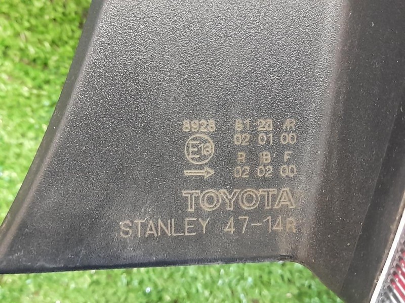 Fanale POST DX Toyota Prius II 2012