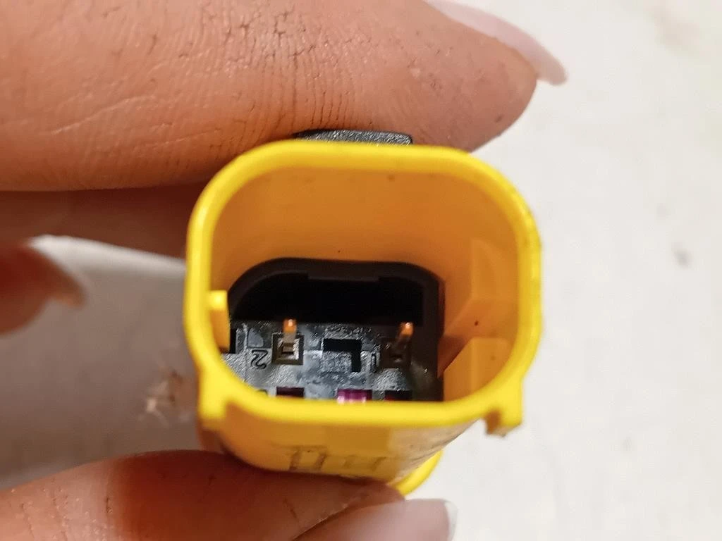 Attuatore Cerniera Cofano ANT SX 1669060002 Mercedes Classe GLE W166 2015