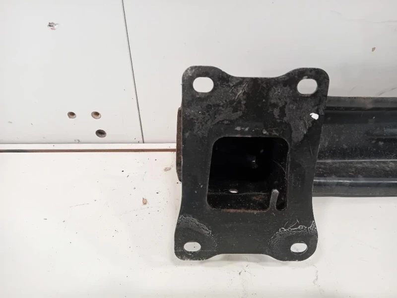 Traversa Paraurti ANT 5F0807109AD Seat LEON 5F1 2013