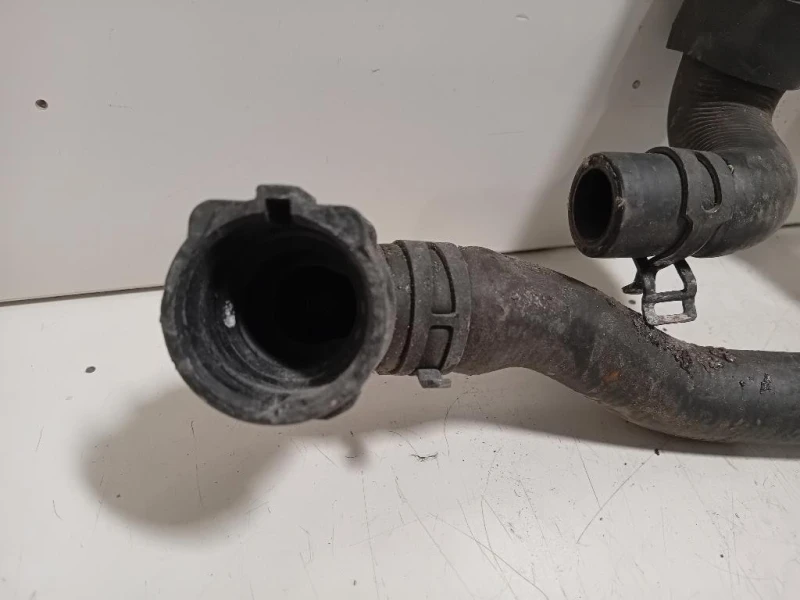 TUBO Acqua Vaschettatermostato 5C0121087D Volkswagen GOLF VII 2017