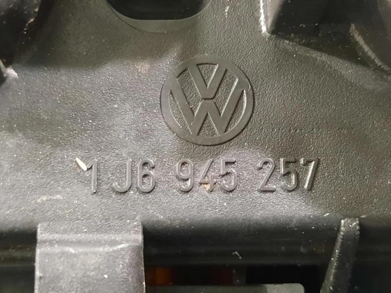 Fanale POST DX 1J6 945 257 Volkswagen GOLF IV 1998