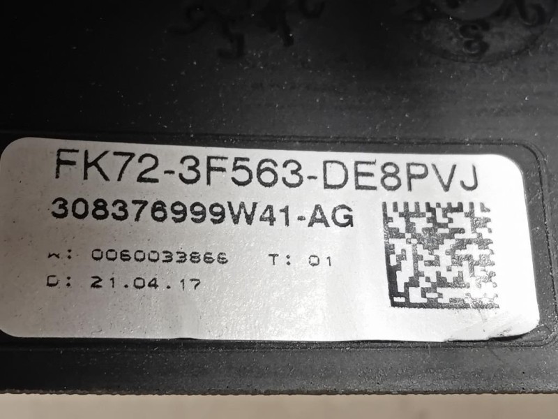 Volante FK72-3F563-DE8PVJ Land Rover Discovery V Sport 2015