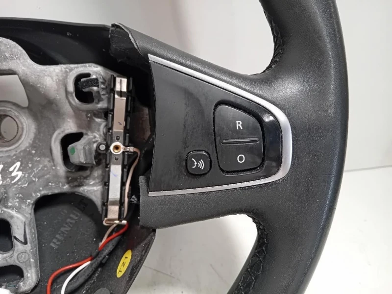 Volante 639538500C Renault CLIO IV 2016