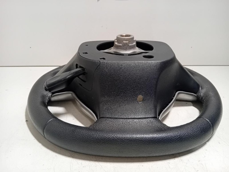Volante 306744199483 Toyota Yaris IV 2014