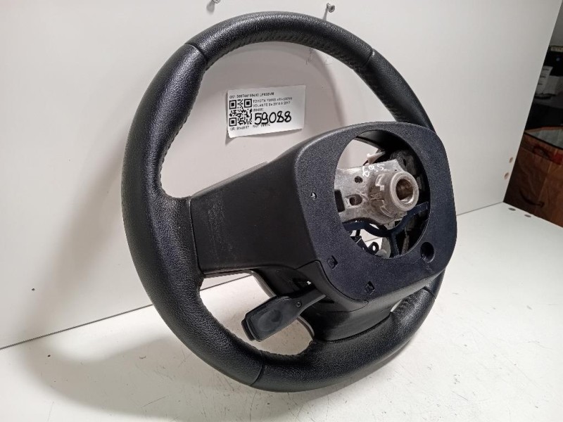 Volante 306744199483 Toyota Yaris IV 2014