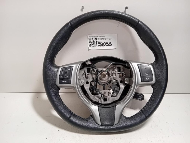 Volante 306744199483 Toyota Yaris IV 2014