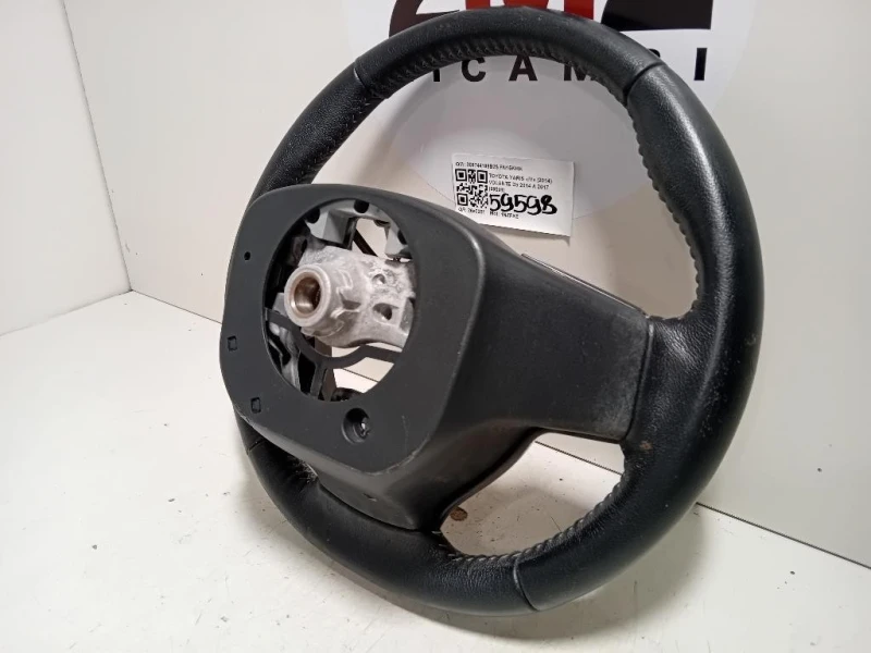 Volante 306744199B2S Toyota Yaris IV 2014