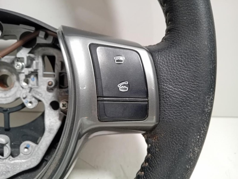 Volante 306744199B2S Toyota Yaris IV 2014