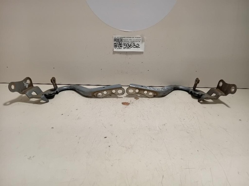 KIT Cerniere Cofano ANT KIT CERNIERE COFANO ANT Toyota Yaris IV 2014