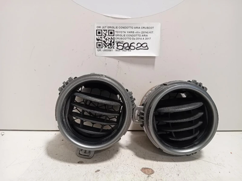 KIT Griglie Condotto ARIA Cruscotto KIT GRIGLIE CONDOTTO ARIA CRUSCOTTO Toyota Yaris IV 2014
