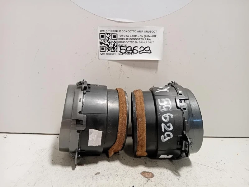 KIT Griglie Condotto ARIA Cruscotto KIT GRIGLIE CONDOTTO ARIA CRUSCOTTO Toyota Yaris IV 2014