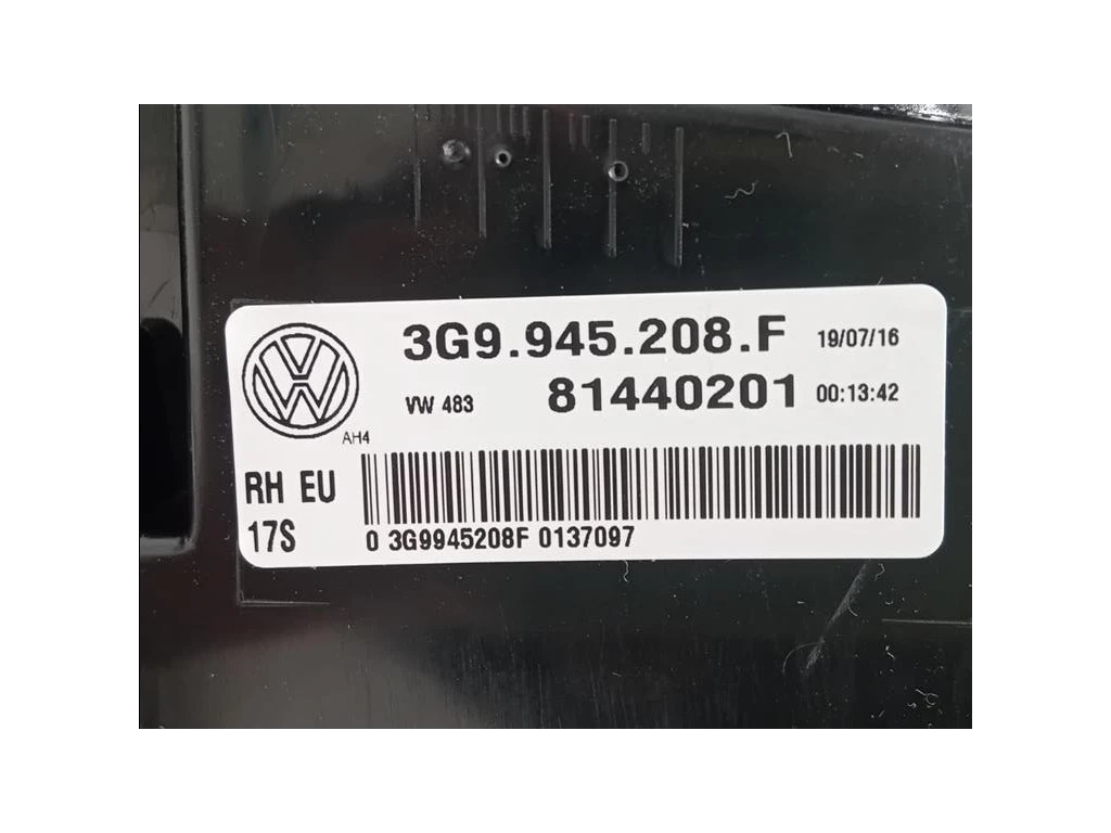 Fanale POST DX 3G9945208 3G9945208F Volkswagen Passat VII 2015