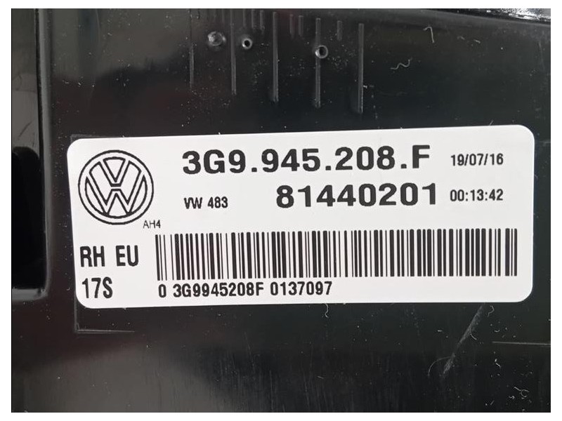 Fanale POST DX 3G9945208 3G9945208F Volkswagen Passat VII 2015