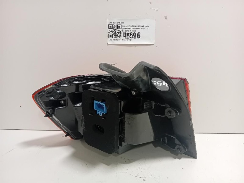 Fanale POST DX 3G9945208 3G9945208F Volkswagen Passat VII 2015