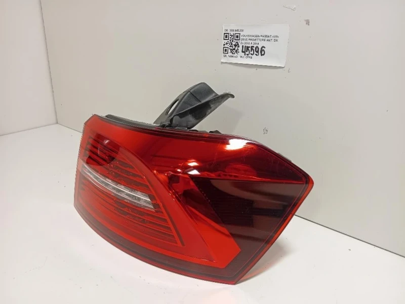 Fanale POST DX 3G9945208 3G9945208F Volkswagen Passat VII 2015