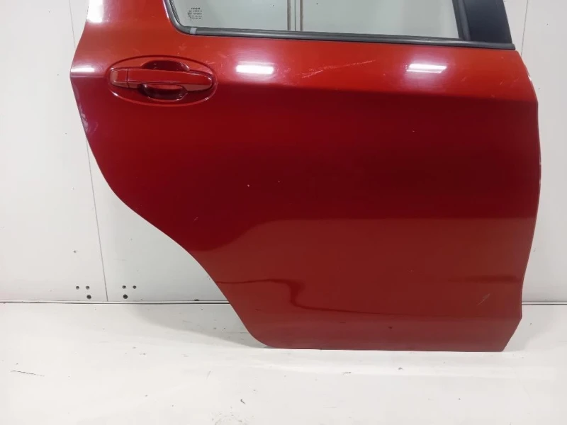 Porta POST DX 670030D190 Toyota Yaris IV 2014