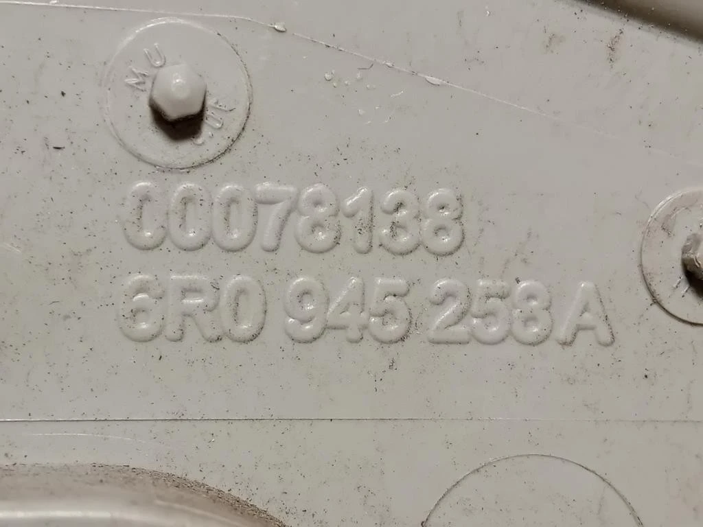 Fanale POST DX 6R0 945 258 B Volkswagen POLO VI 2009