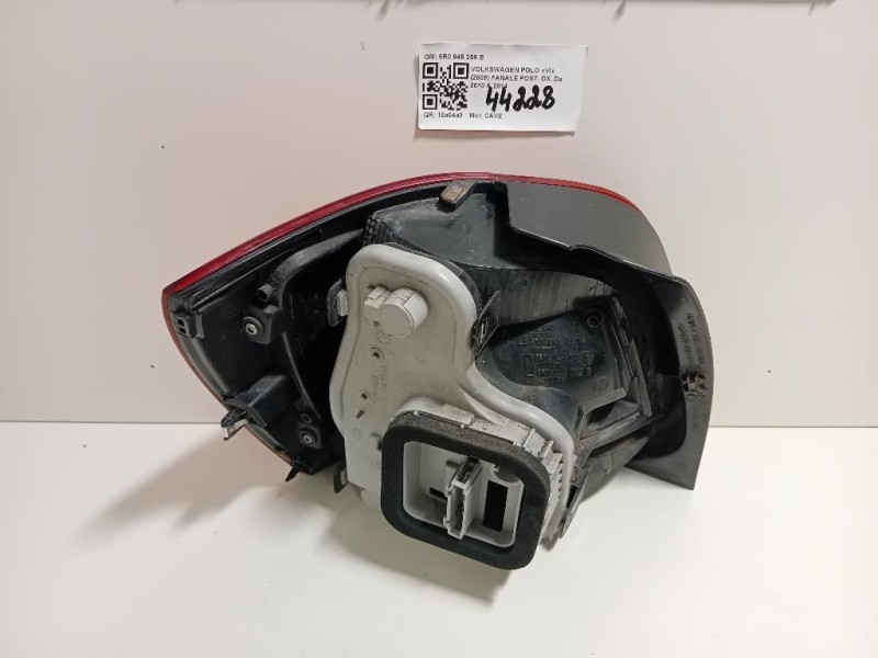 Fanale POST DX 6R0 945 258 B Volkswagen POLO VI 2009