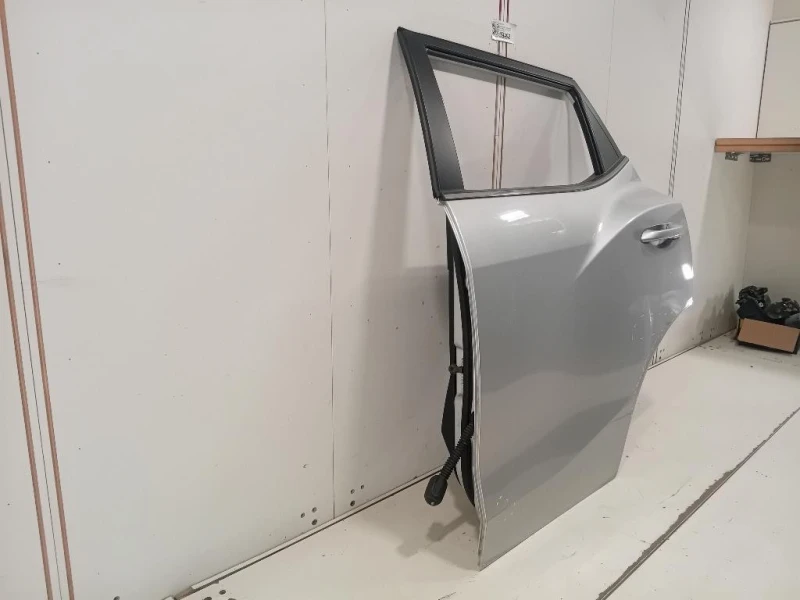 Porta POST SX 6301135002 Ssangyong Tivoli 2015