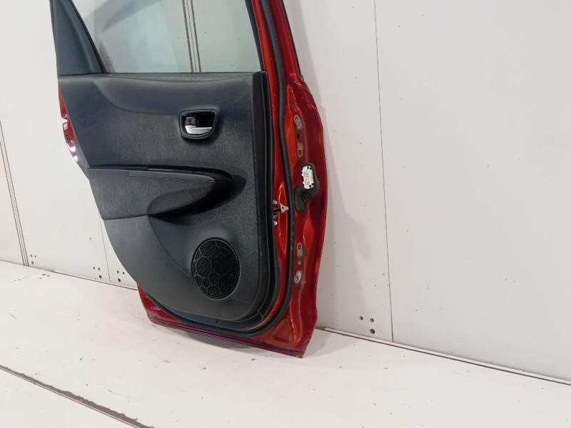 Porta POST SX 670040D210 Toyota Yaris IV 2014