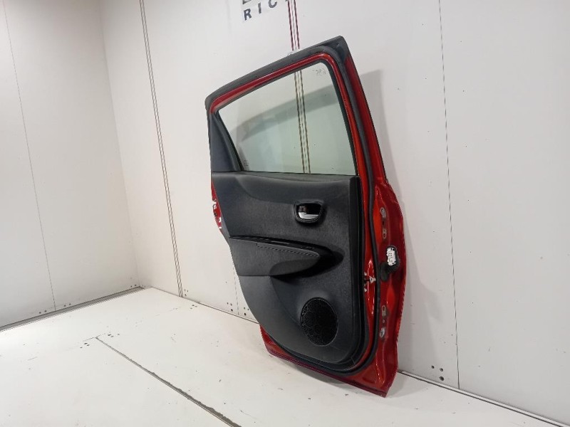 Porta POST SX 670040D210 Toyota Yaris IV 2014