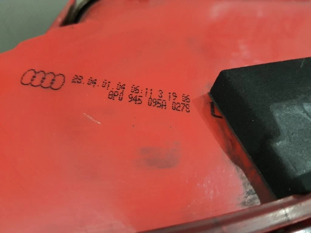 Fanale POST SX 8P0945095A Audi A3 8P1 2004