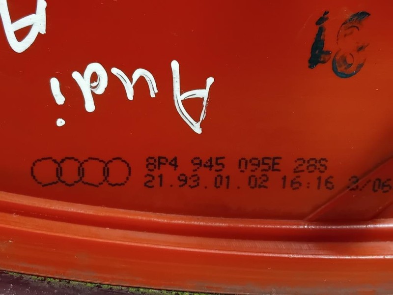 Fanale POST SX 8P4 945 095 E Audi A3 8PA Sportback 2010