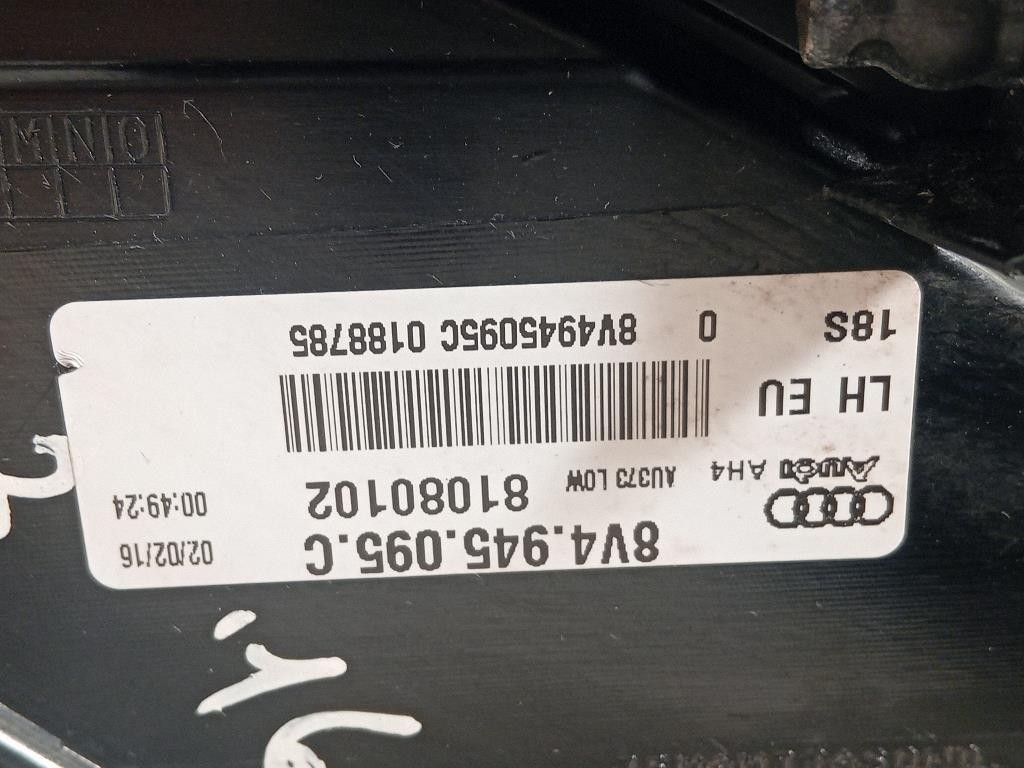 Fanale POST SX 8V4945095C Audi A3 8VF Sportback 2016