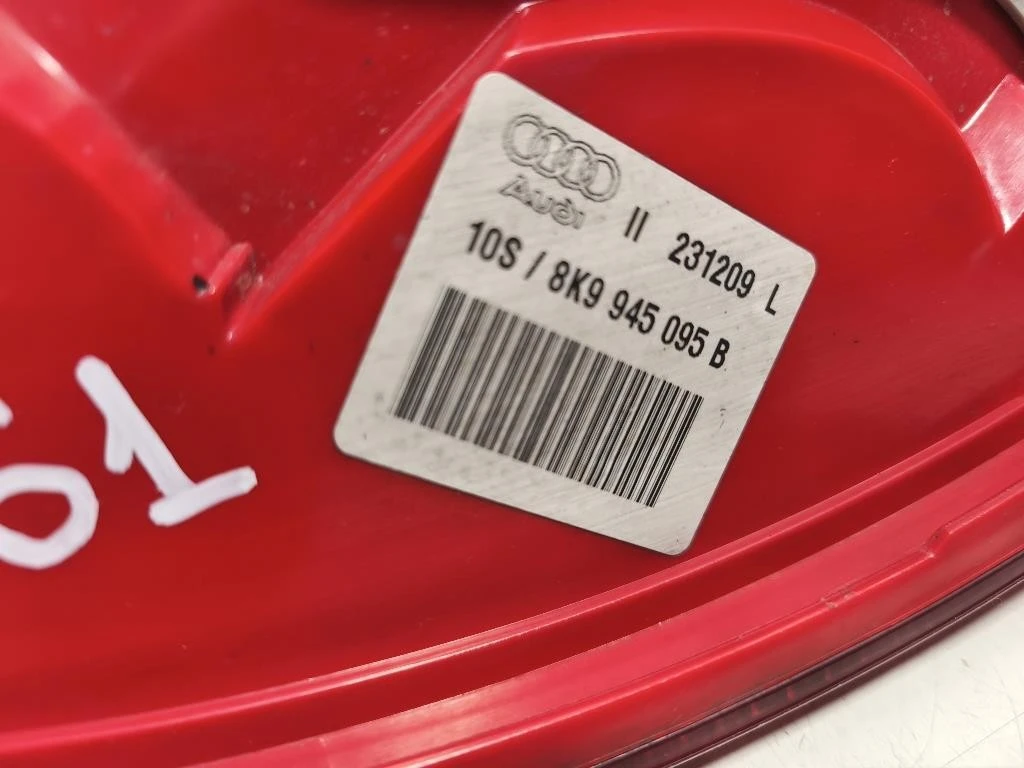 Fanale POST SX 8K9945095B Audi A4 8K2 2008