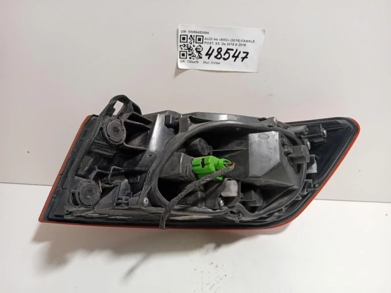 Fanale POST SX 8W5945069A Audi A4 8W2 2015