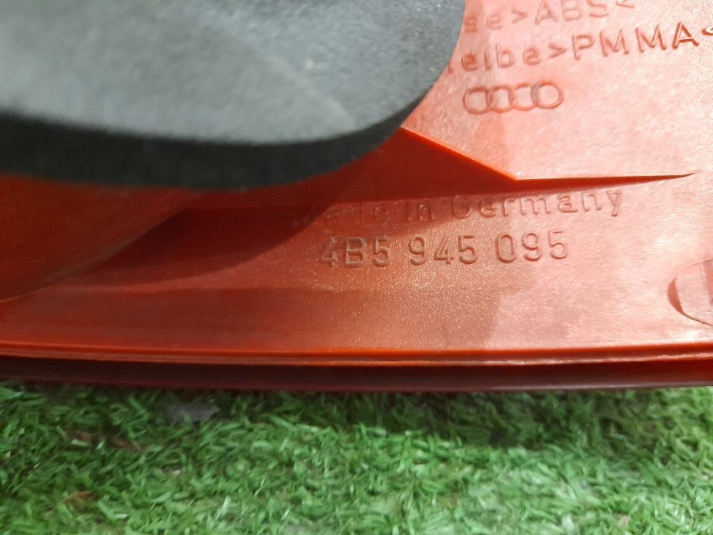 Fanale POST SX 4B5945095 Audi A6 4B 1997